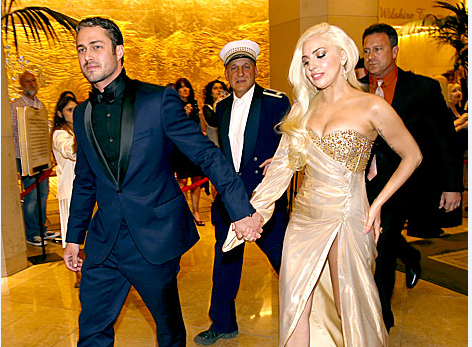 Леди Гага удахгүй хуримаа хийнэ